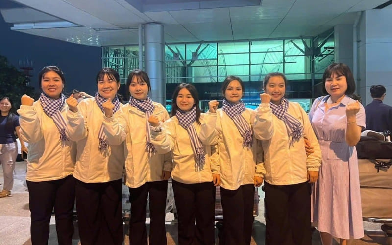 học viên trúng tuyển tại sân bay săp sang nhật bản của trung tâm akane
