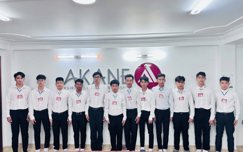 tác phong chuyên nghiệp công ty akane tập huấn cho các lao động trước phỏng vấn